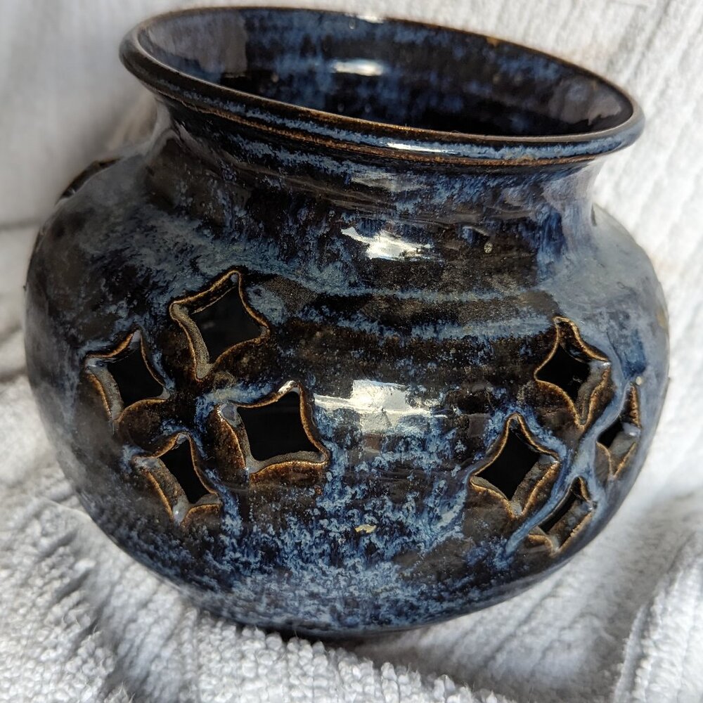 Studio Art Pottery Glazed Cut Out Tea Light Candle Holder Signed Phyllis